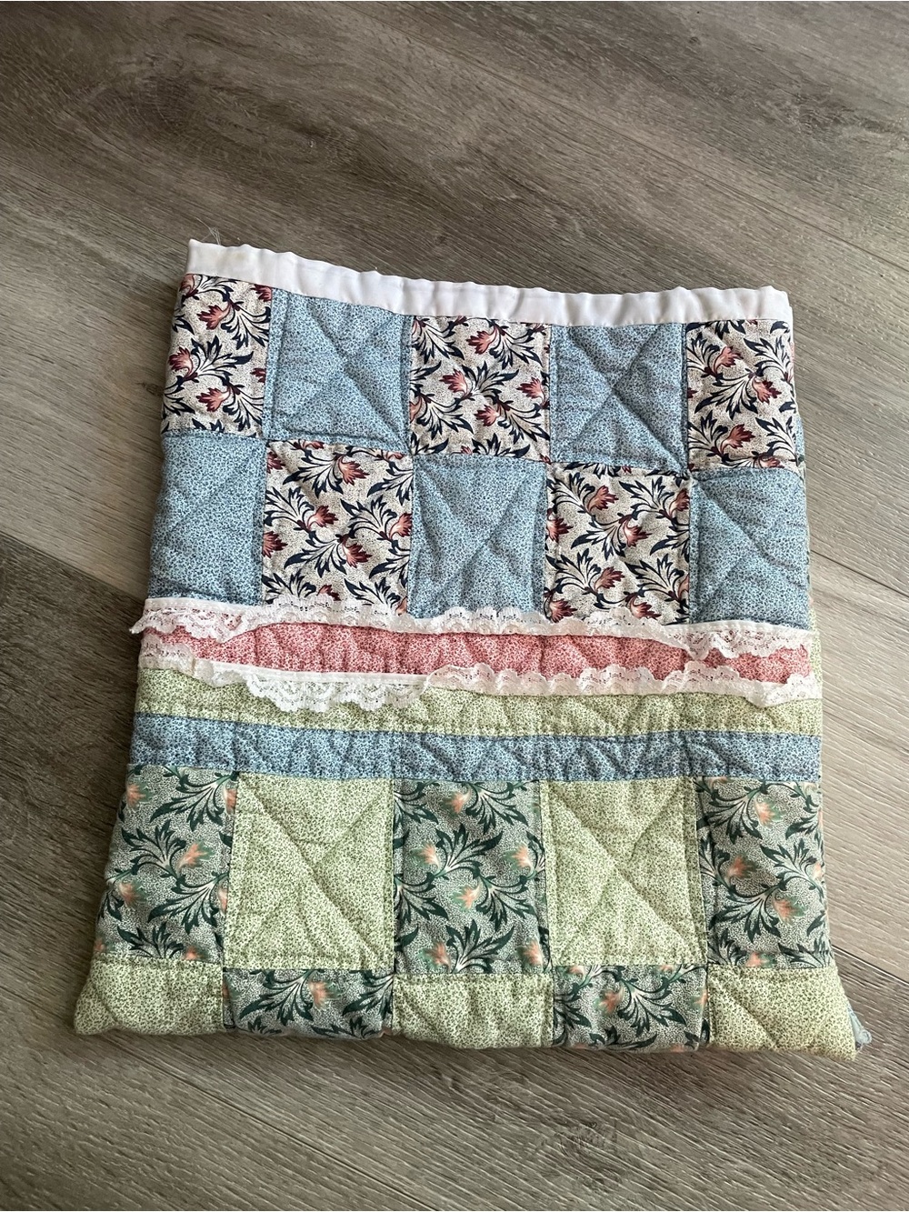 handmade patchwork quilted open pouch 🌸